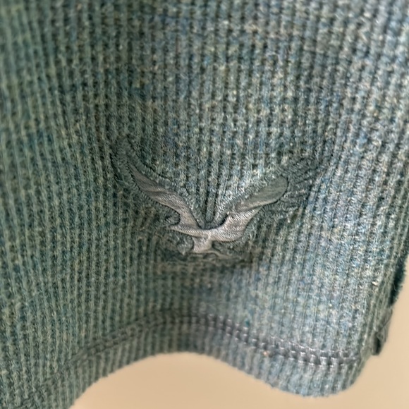 American Eagle Y2K Henley top. Good used condition. Size XS - Picture 4 of 4